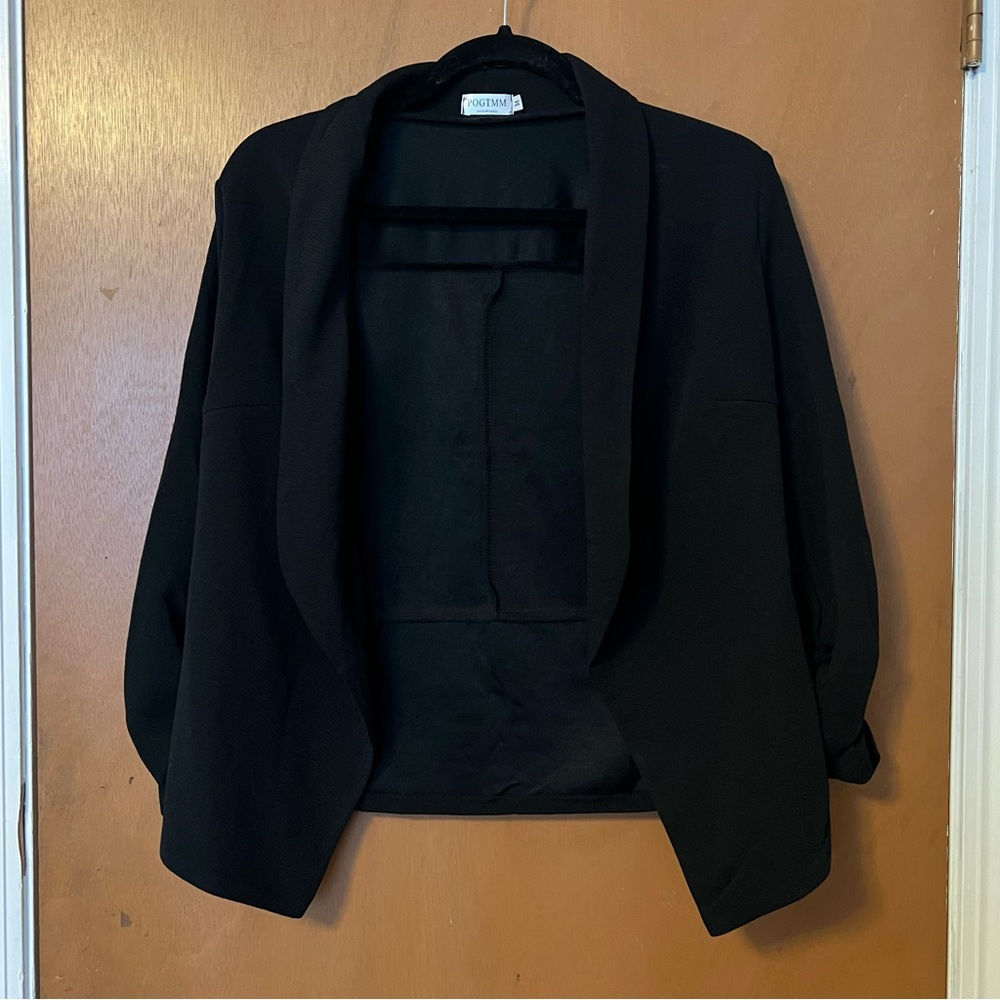 Light weight black cardigan style “blazer”